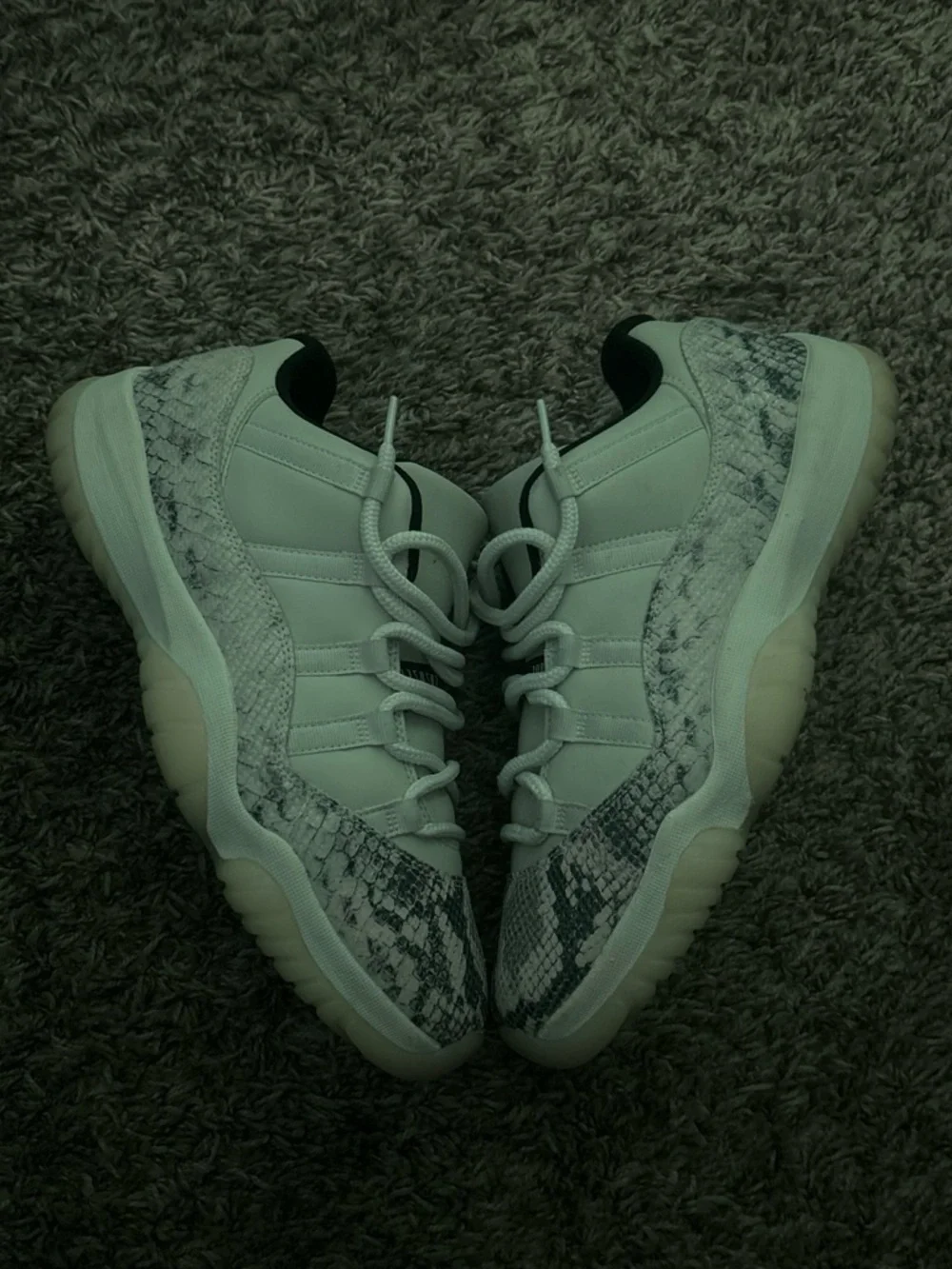 Jordan 11 “light bone snakeskin”